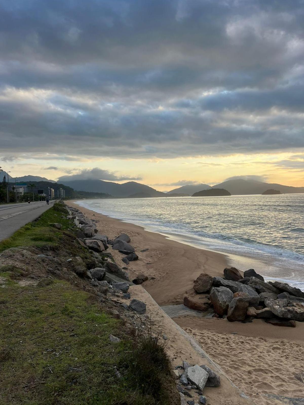 Paraiso Do Alexandre Para 15 Hospedes 까라과따뚜바 외부 사진